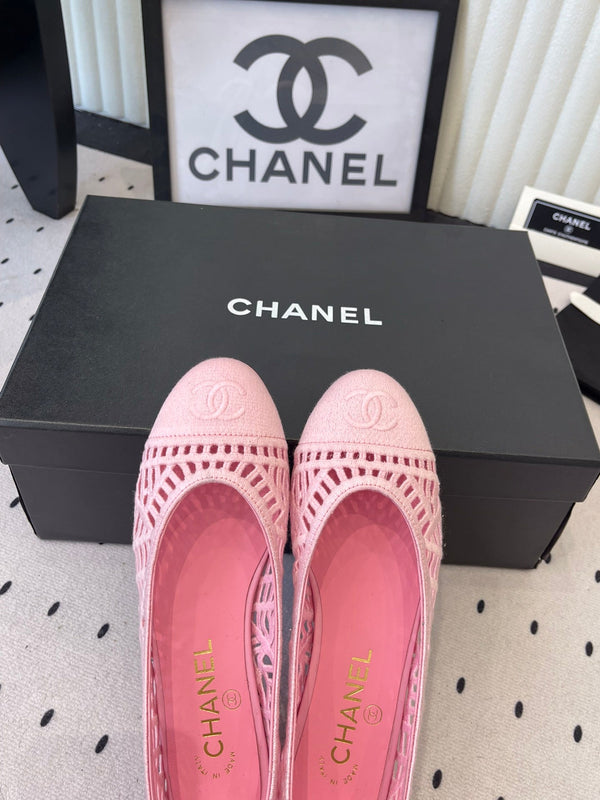 Ballerines Chanel Roses en Raphia Tressé 611584