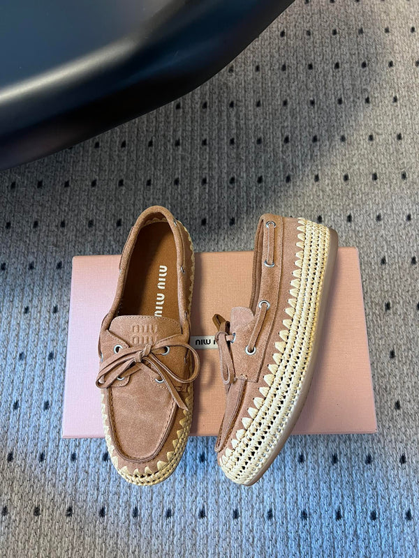 Miu Miu Mocassin 26ss Marron en Daim avec Paille de Raphia 614557