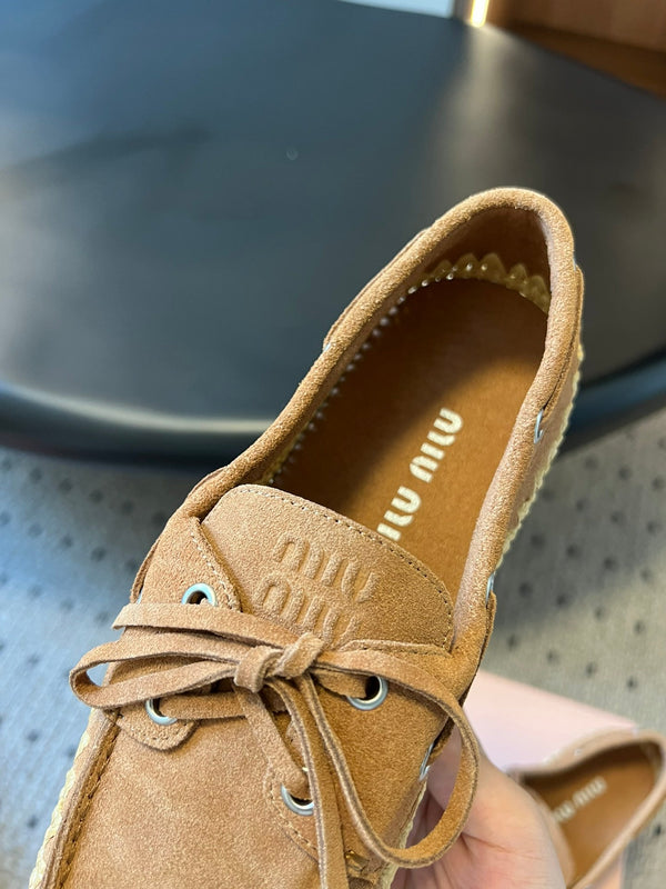 Miu Miu Mocassin 26ss Marron en Daim avec Paille de Raphia 614557