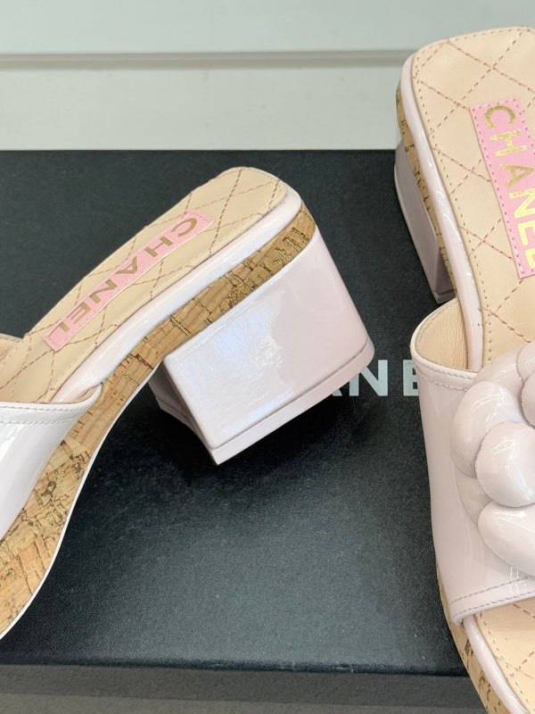 Chanel 26C Camellia Wood Grain Platform Sandals Pink in Leather 615915
