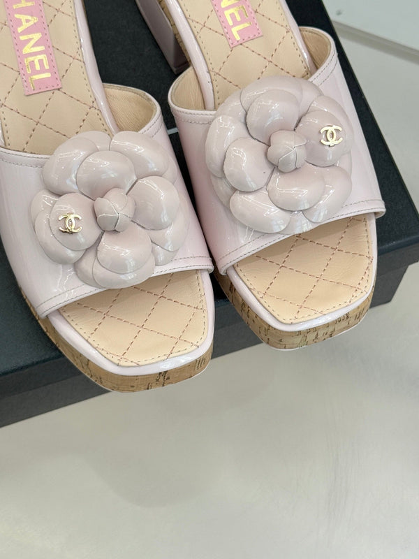 Chanel 26C Camellia Wood Grain Platform Sandals Pink in Leather 615915