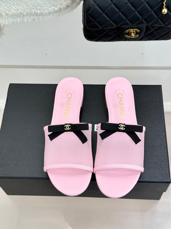 Mules Chanel 26C Double C nœud rose en maille 615710