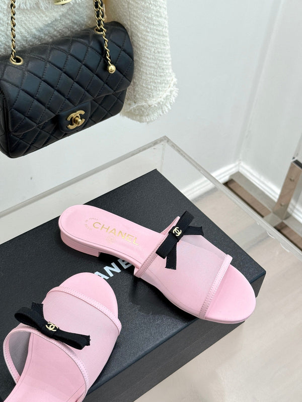Mules Chanel 26C Double C nœud rose en maille 615710