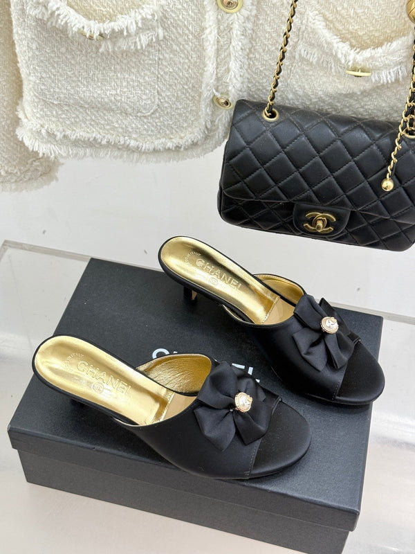 CC 26s Bow Slippers High Heel 35mm Black Satin Sheepskin 615751