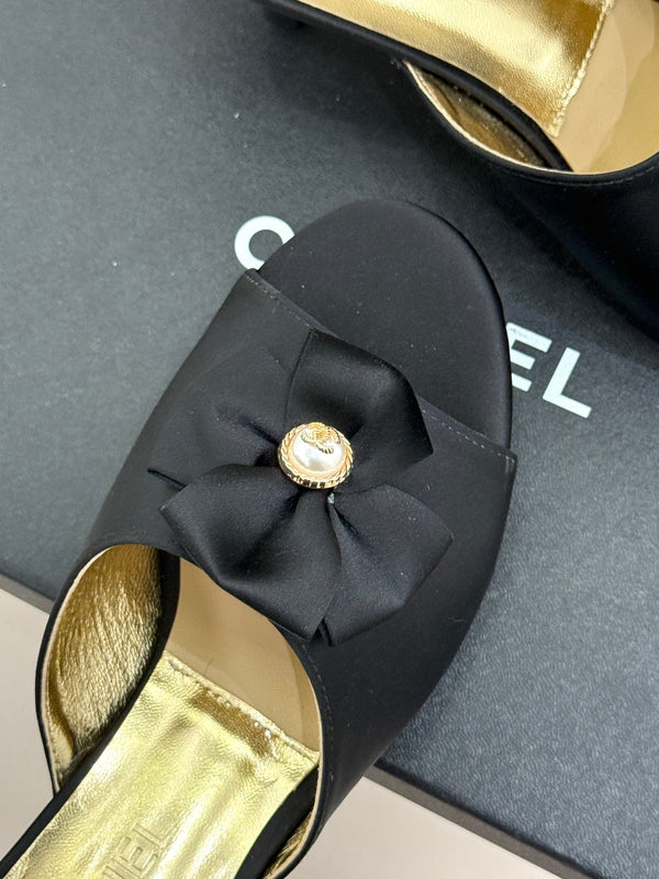 CC 26s Bow Slippers High Heel 35mm Black Satin Sheepskin 615751