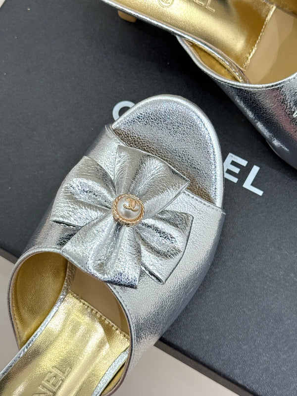CC 26s Bow Slippers High Heel 35mm Silver Metallic Satin Sheepskin 615748