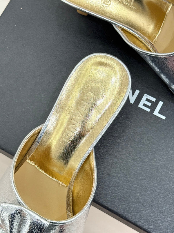 CC 26s Bow Slippers High Heel 35mm Silver Metallic Satin Sheepskin 615748