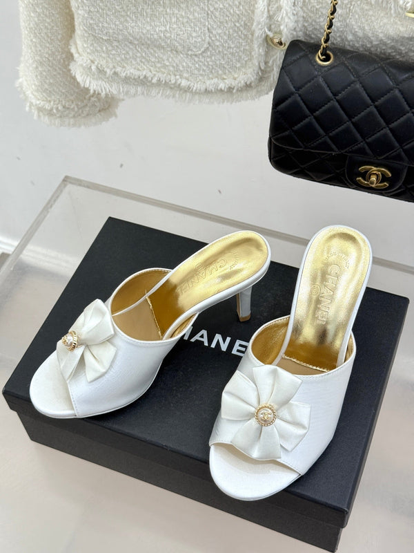 CC 26s Bow Slippers High Heel 75mm White Satin Sheepskin 615744
