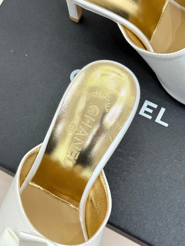 CC 26s Bow Slippers High Heel 75mm White Satin Sheepskin 615744