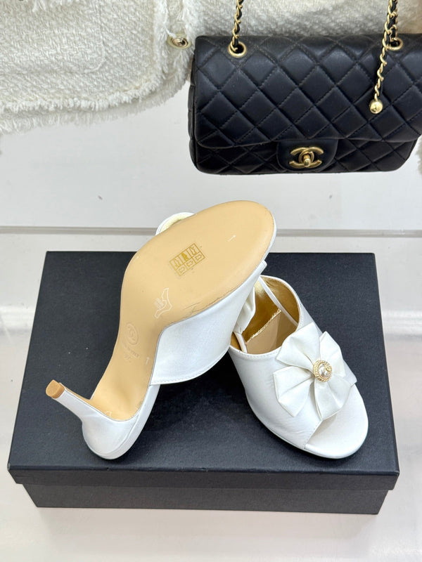 CC 26s Bow Slippers High Heel 75mm White Satin Sheepskin 615744