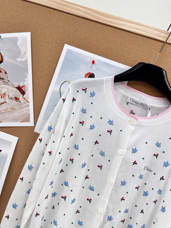 CD 26 Bird and Rose Embroidered Round Neck Tencel Knit White Cardigan
