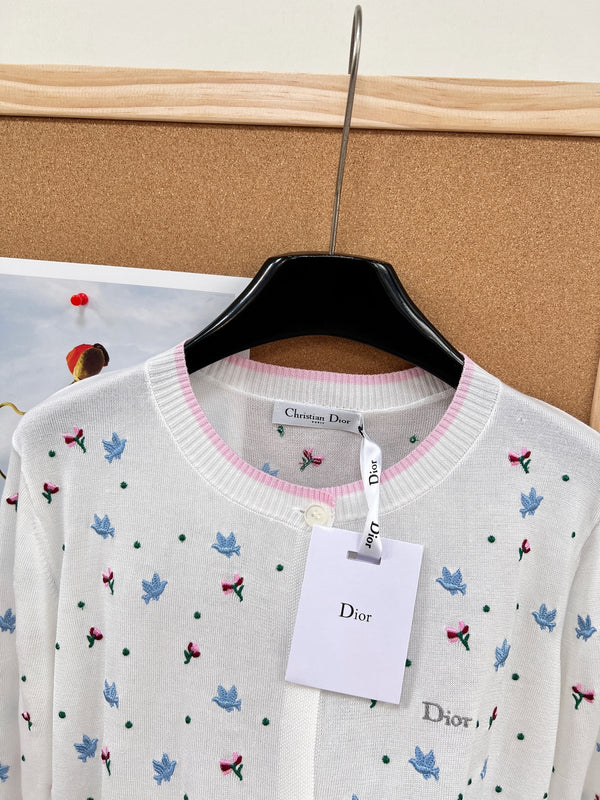 CD 26 Bird and Rose Embroidered Round Neck Tencel Knit White Cardigan