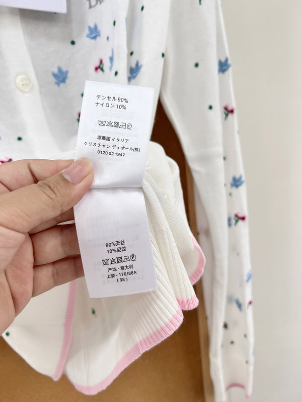 CD 26 Bird and Rose Embroidered Round Neck Tencel Knit White Cardigan