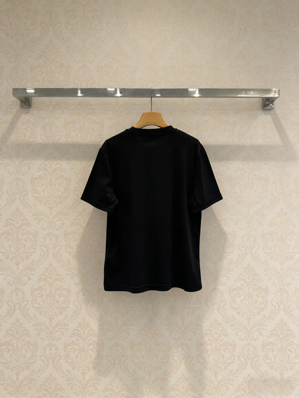 T-shirt Chanel noir en coton à col rond et manches courtes orné de perles 133330