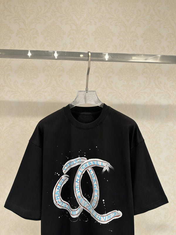 T-shirt Chanel "CC" Lettre Manches Courtes Noir en Coton 127291