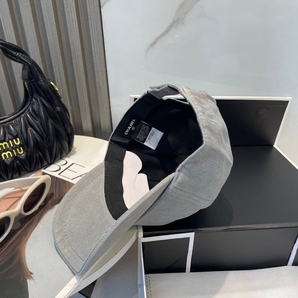 Casquette de baseball Chanel en jean délavé gris en coton 192166
