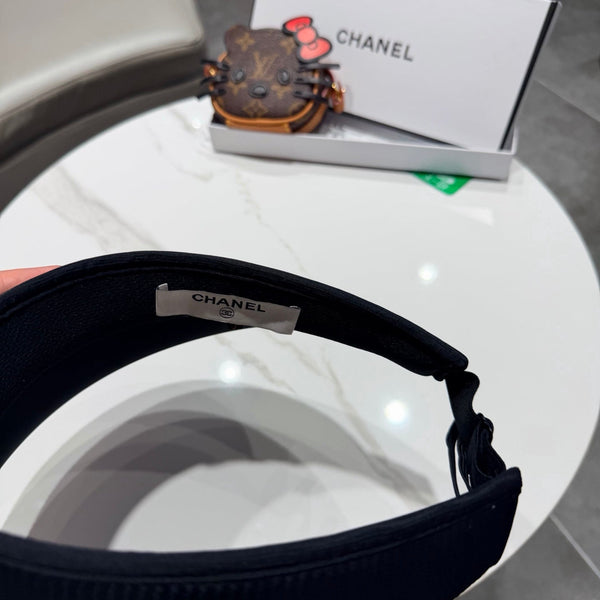 Visière ouverte Chanel noire en tissu 192285