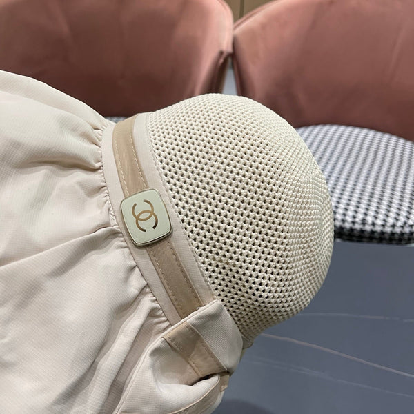 Chanel Chapeau Nœud Coréen Beige en Tissu 192189