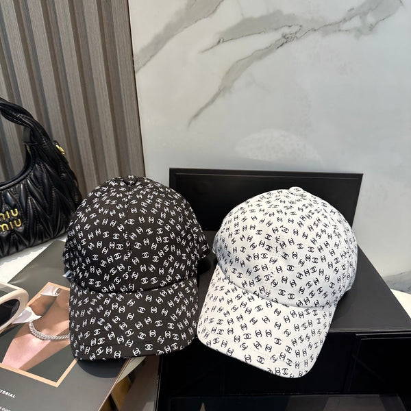 Casquette de baseball Chanel Classique Blanche en Tissu 192003