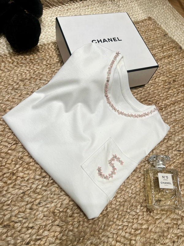 T-shirt Chanel 25SS assorti de strass blanc en coton 161779