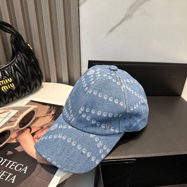 Casquette Chanel Bleu clair en Jean 197872