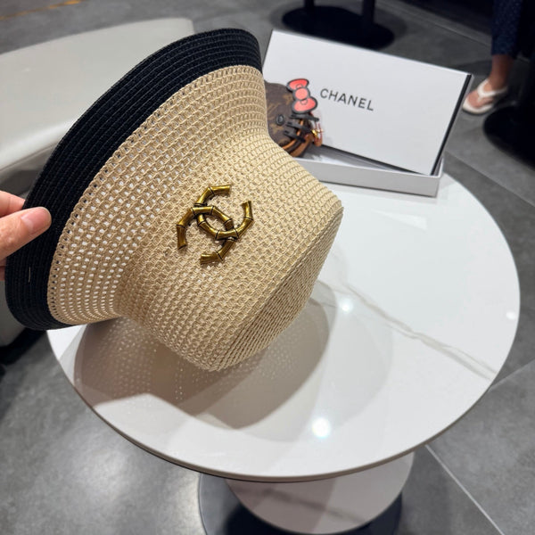 Chanel Bob Chapeau 26 Beige en Paille 197777