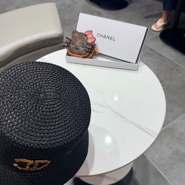 Chanel 26 Bob Noir en Paille 197776