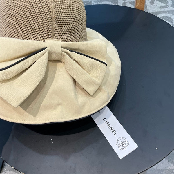 Chapeau de Pêcheur à Larges Bords Chanel Beige en Tissu 197791