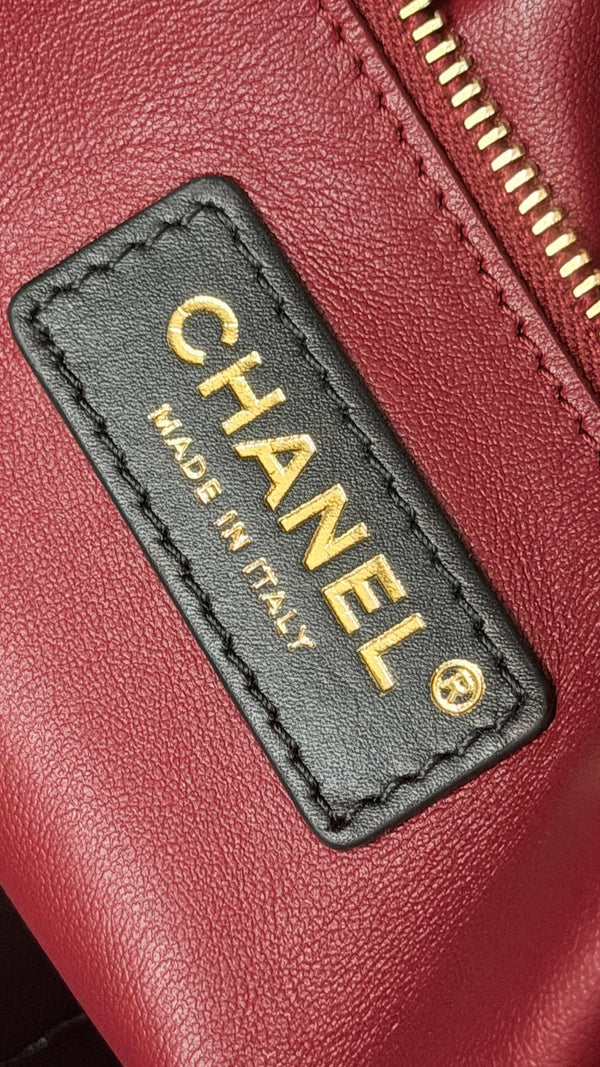 CC 26S Cerf Classic Commuter Tote Bag in Black Crocodile-Embossed Calfskin (made - to - order)