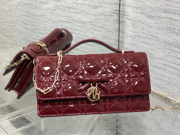 Dior Pochette 26 Bow Pearl Chain En Agneau Glacé Bordeaux GHW