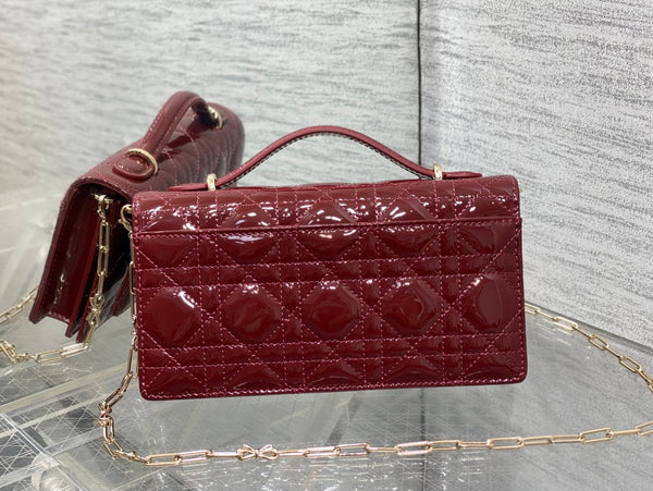 Dior Pochette 26 Bow Pearl Chain En Agneau Glacé Bordeaux GHW