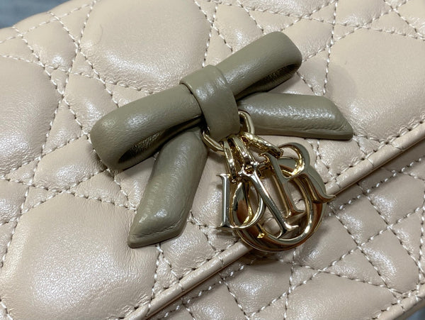 Dior 26 Bow Pearl Chain Clutch Two Tone Beige Army Green Lambskin GHW