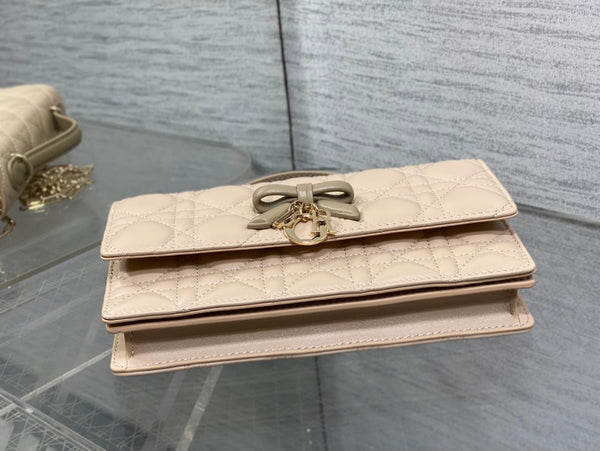 Dior 26 Bow Pearl Chain Clutch Two Tone Beige Army Green Lambskin GHW