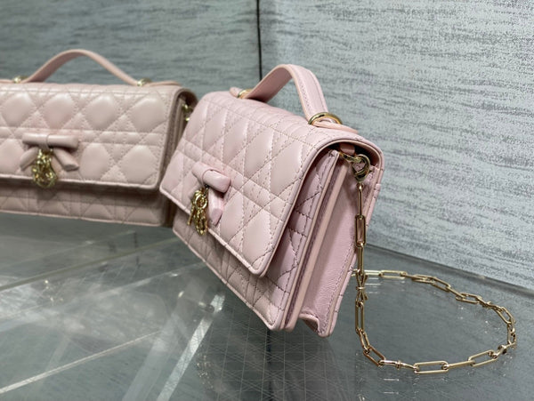 Dior Pochette 26 Bow Pearl Chain Agneau Rose GHW