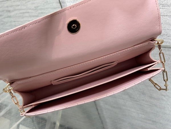 Dior Pochette 26 Bow Pearl Chain Agneau Rose GHW
