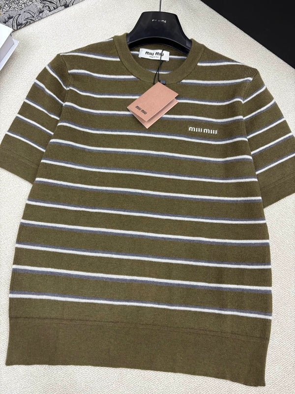 Miu Miu 26 Crew Neck Short-Sleeve Top Olive Green in Wool 191269