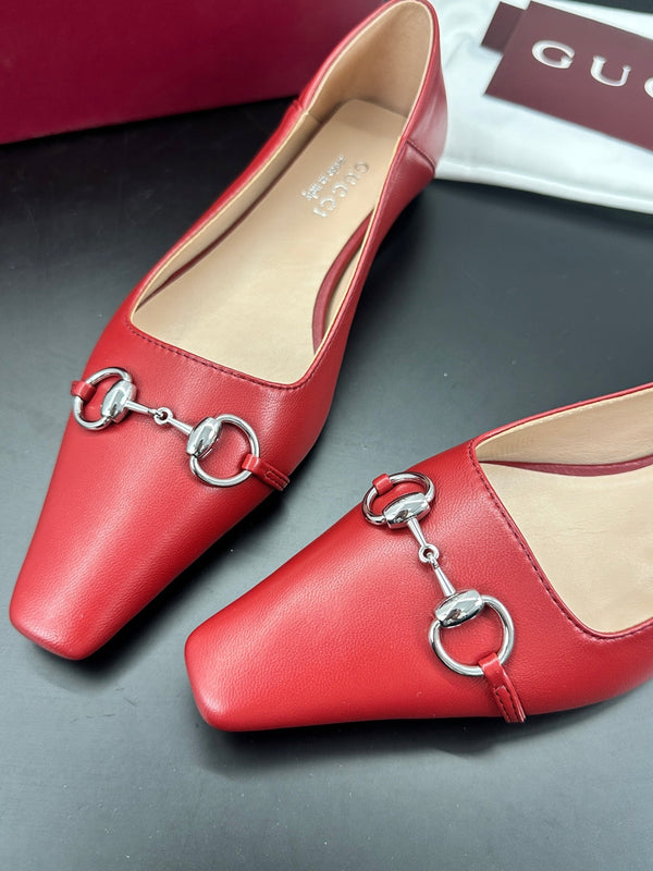 Gucci 26 Vittoria Horsebit Ballet Flats Red in Leather 688310