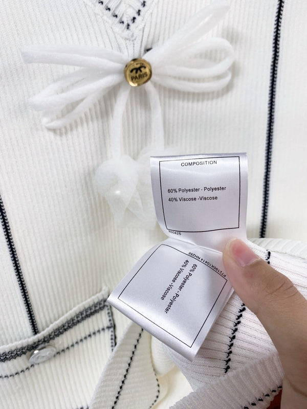 Gilet Chanel blanc en polyester 204099