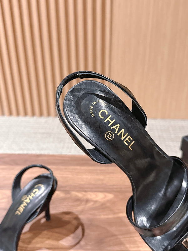 CC 26SS Gold Buckle Strappy High-Heeled 85 Sandals Black in Cowhide 692567