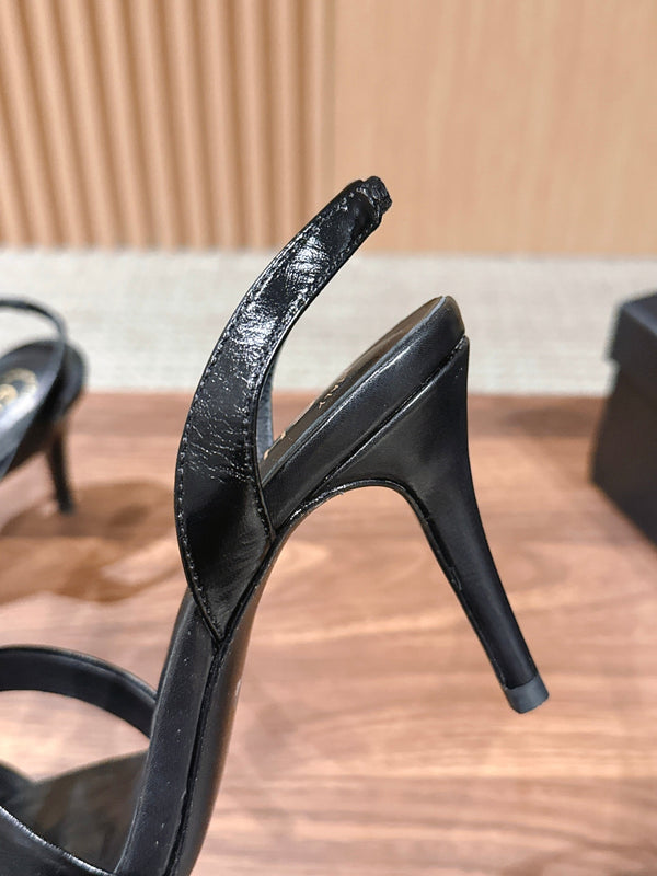 CC 26SS Gold Buckle Strappy High-Heeled 85 Sandals Black in Cowhide 692567