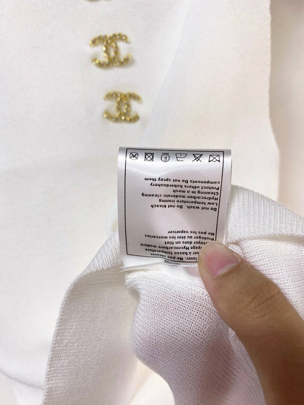 Chanel Vest White in Wool 248348