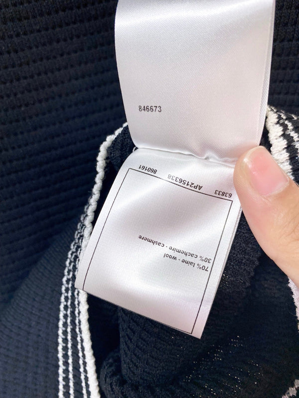 Chanel Vest Black in Wool 248344