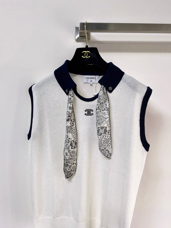Chanel Vest White in Wool 248313