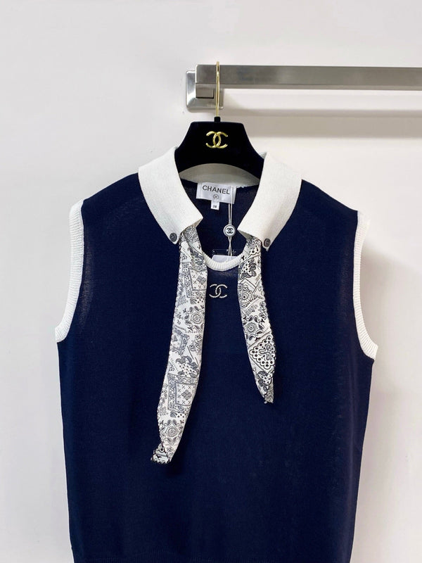 Chanel Vest Navy Blue in Wool 248311