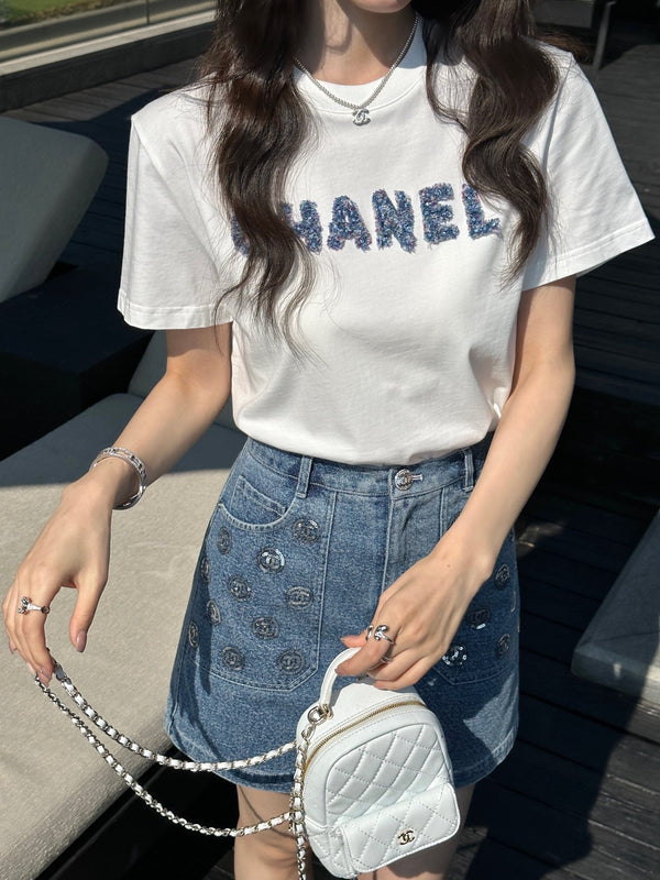 T-shirt en coton blanc brodé de motifs appliqués Chanel 26 251605