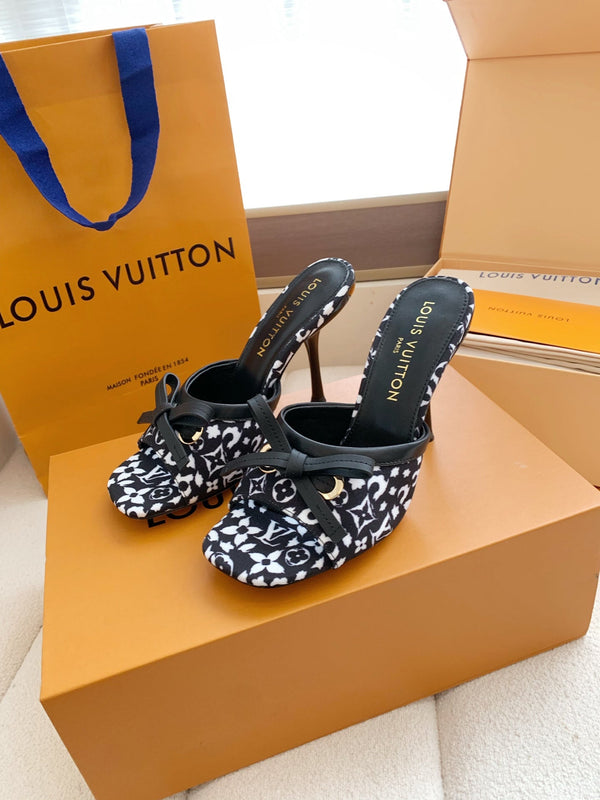 LV 26SS Single Kitten Heel Sandals 105 Black in Cowhide 703045