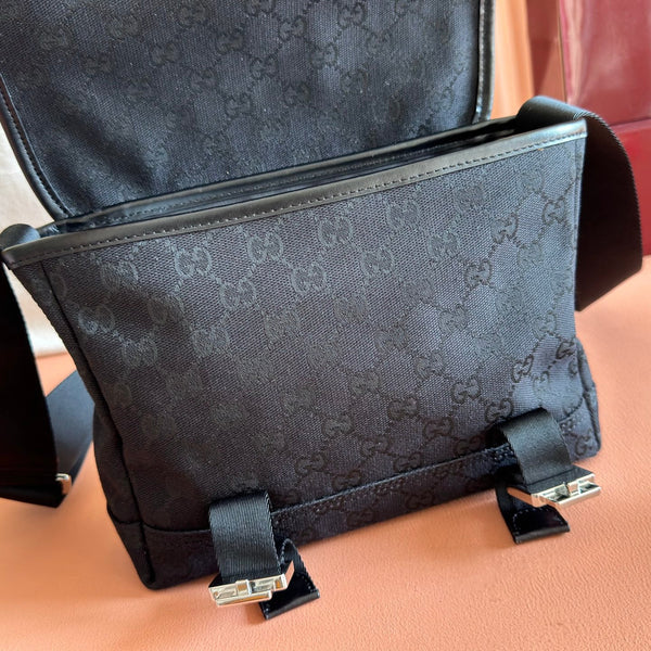 Gucci Canvas Small 25 Crossbody Bag Black in Canvas 284895