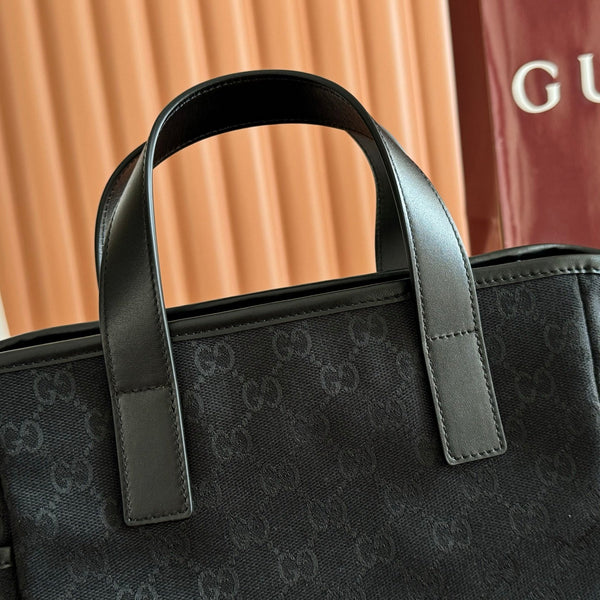 Gucci Cross Body Bag 23 Black in Canvas 284898