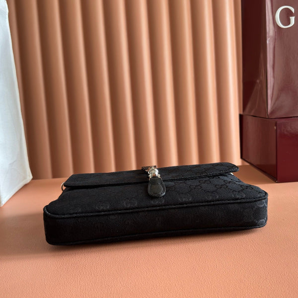 Sac à bandoulière moyen Gucci Aperitivo 26 noir en toile GG 284943