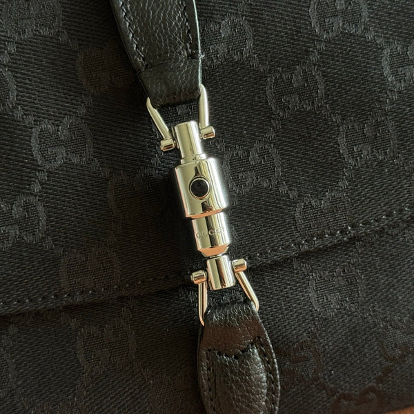 Sac à bandoulière moyen Gucci Aperitivo 26 noir en toile GG 284943